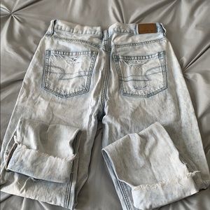 American Eagle Mom Jeans
